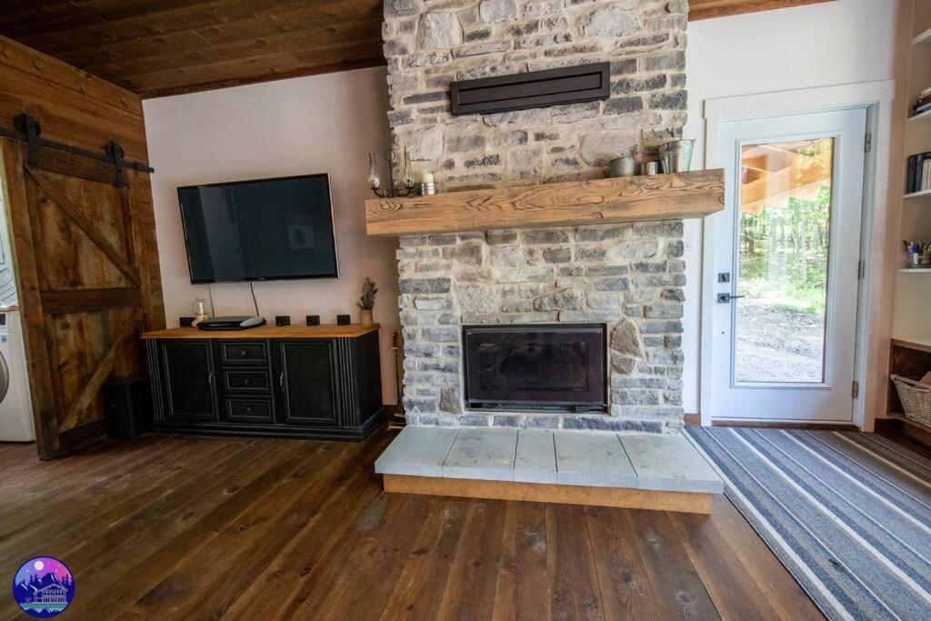 Chalet Deschamps- Spa- Chien Accepte- Nature- Estrie Mansonville Exterior photo